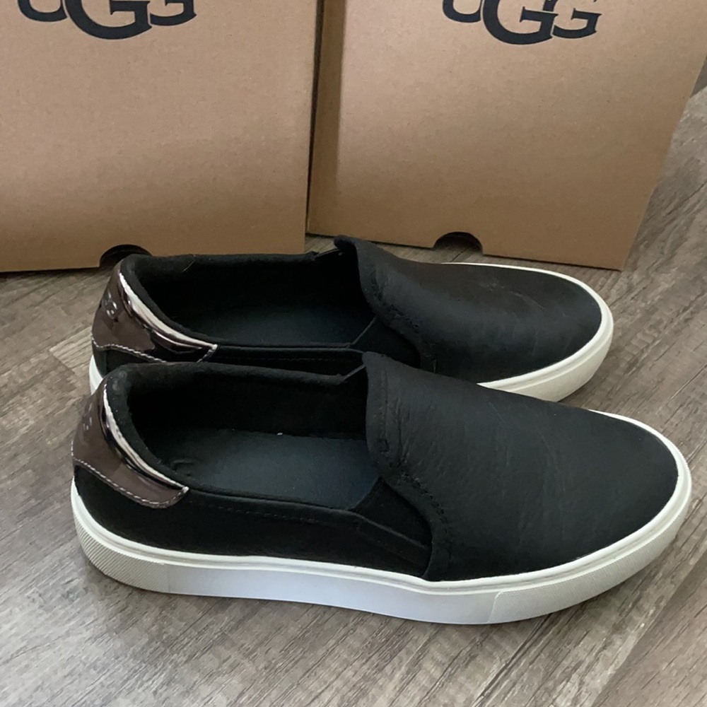 UGG Cahlvan Slip-Ons